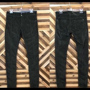 Women’s Athleta Solstice Stretch Pants 6T